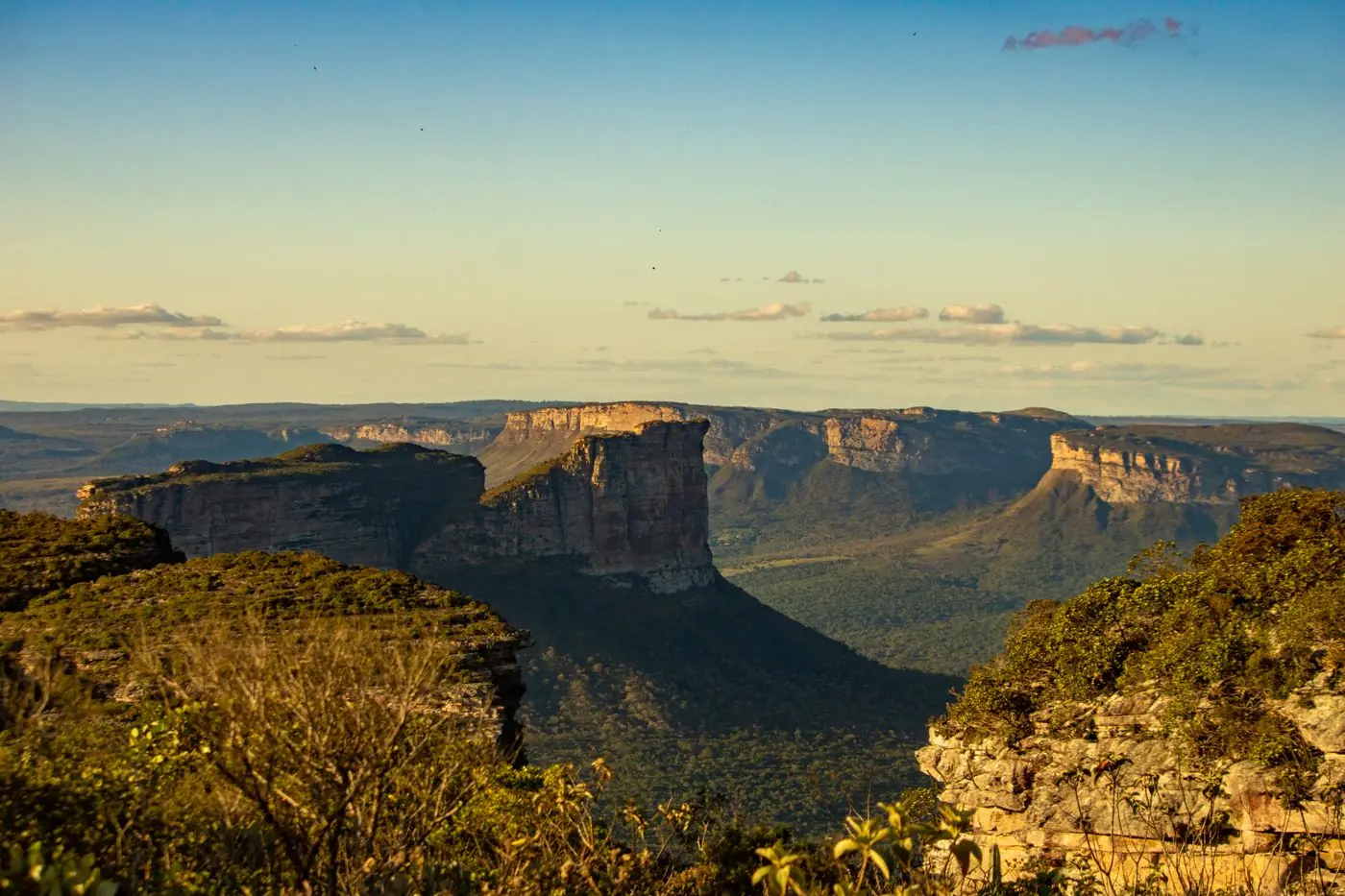 Panoramic view of Chapada Diamantina in the Bahia interior, one of the regions covered in this state-wide safety guide.