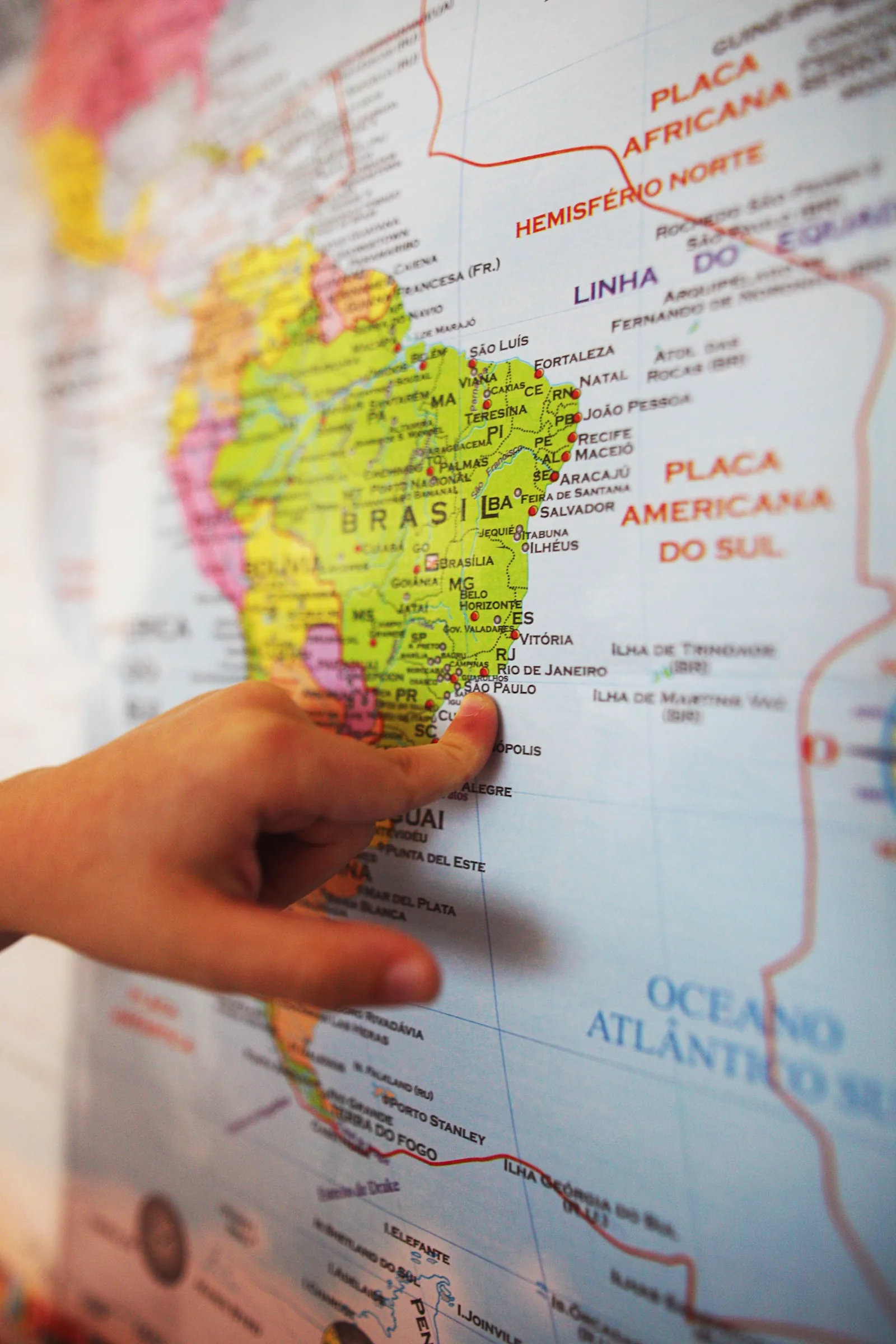 Map of Brazil highlighting Rio de Janeiro — Photo by Silvana Carlos