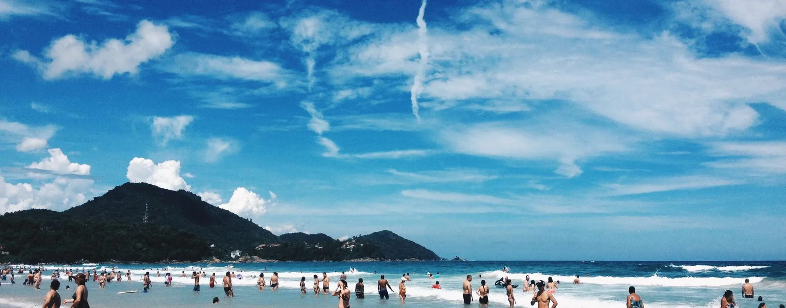 Beach and coastline in Ubatuba, reused from the dedicated Ubatuba article.